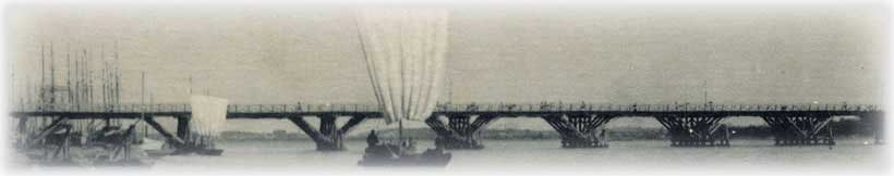 初代萬代橋と川船